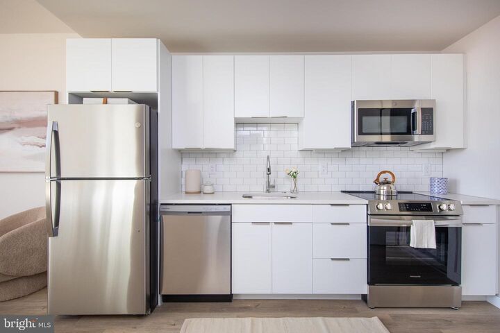 Property Photo: 1130 N Delaware Avenue 508 PA 19125