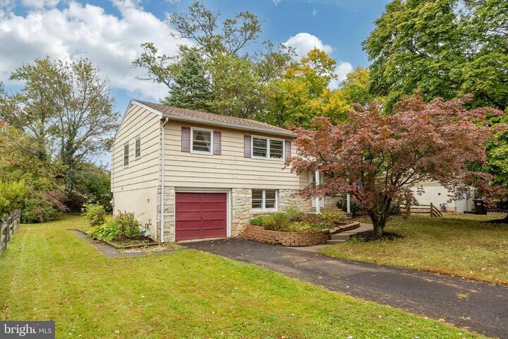 Property Photo: 1113 York Avenue PA 19446