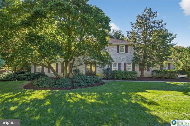 1830 Sherwood Road  Allentown PA 18103 photo