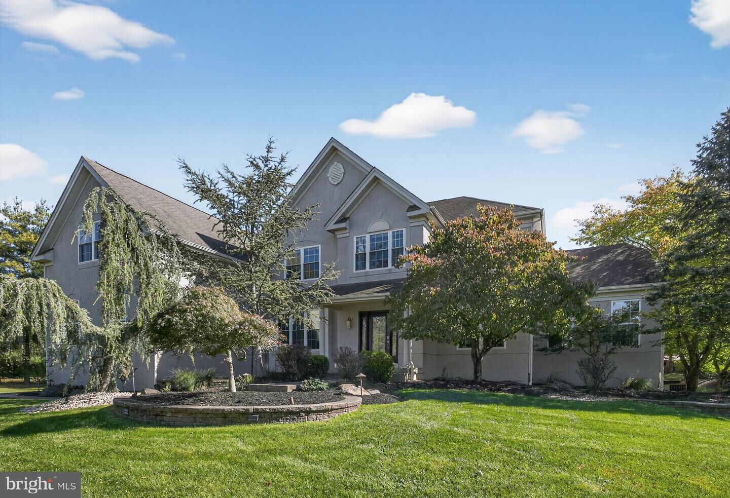 Property Photo: 11 Rolling Glen Court NJ 08054
