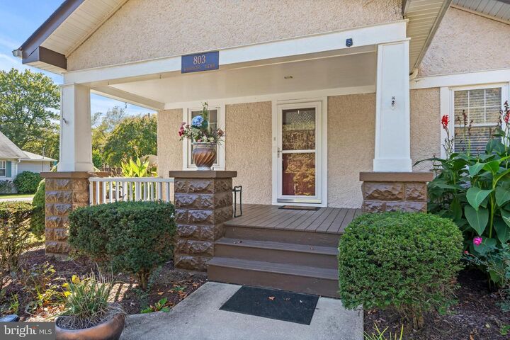 Property Photo:  803 Washington Avenue  MD 20646 