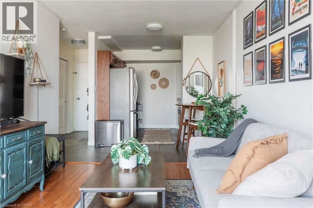 Property Photo: 141 Catharine Street South 902 ON L8N 2J7