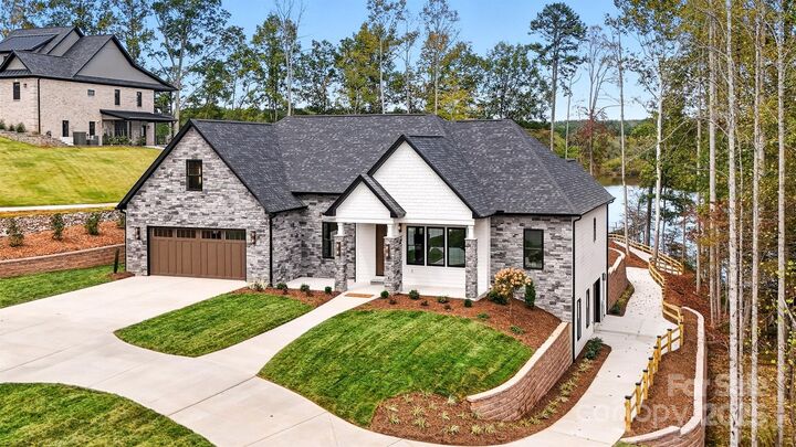 5764 Lake Pointe Drive  Granite Falls NC 28630 photo