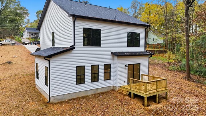 Property Photo: 227 Howard Street NC 28120