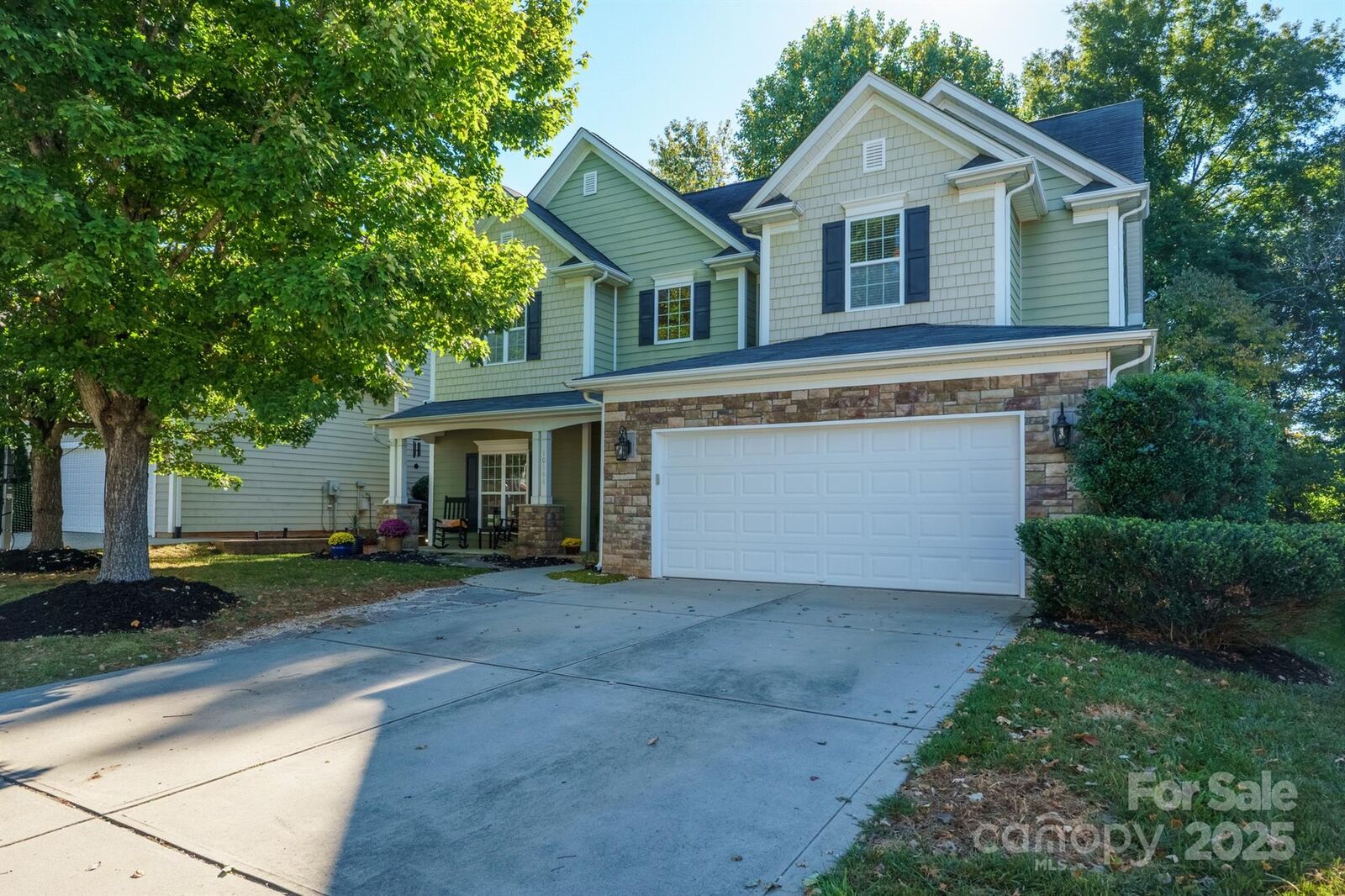 Property Photo: 10166 Falling Leaf Drive NW NC 28027