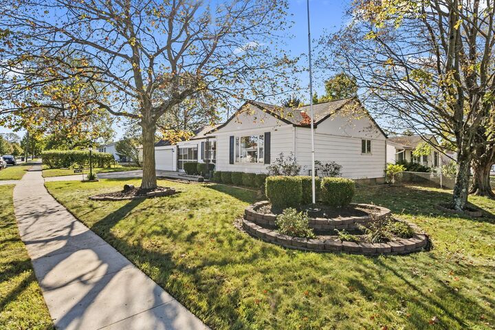 Property Photo: 3941 Ardath Road OH 43228