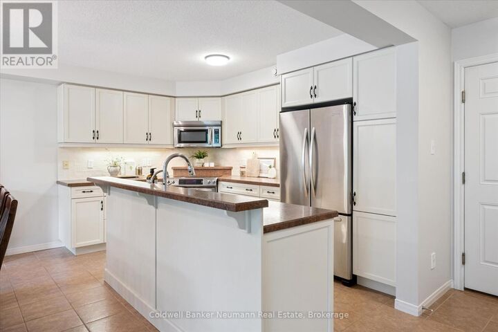 Property Photo: 255 Summerfield Drive 5 ON N1L 0E1