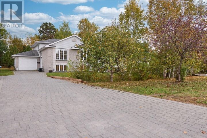 Property Photo:  2779 Algonquin  ON P3E 4X7 