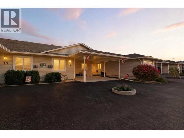 1195 14th Street 18  Kamloops BC V2B 8L1 photo