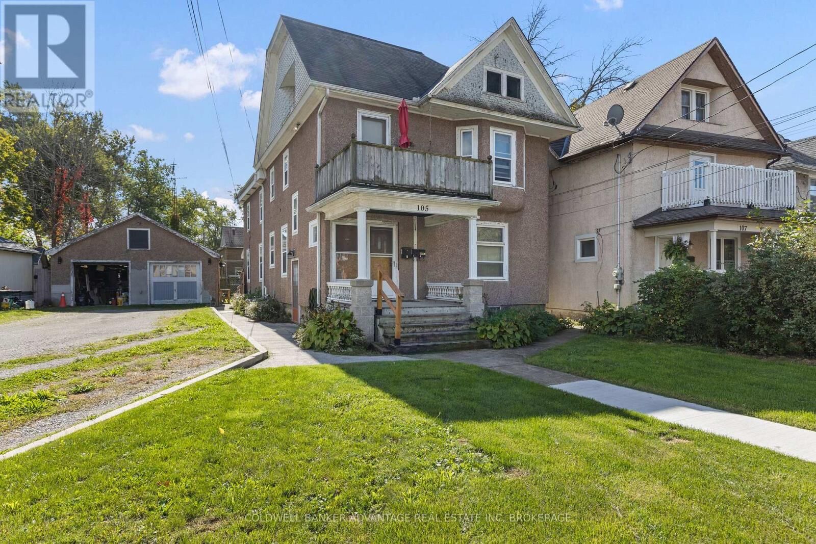 Property Photo: 105 Maple Avenue ON L3C 5G2