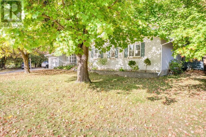 Photo de la propriété: 55 Drummond Street West ON K7H 2J9