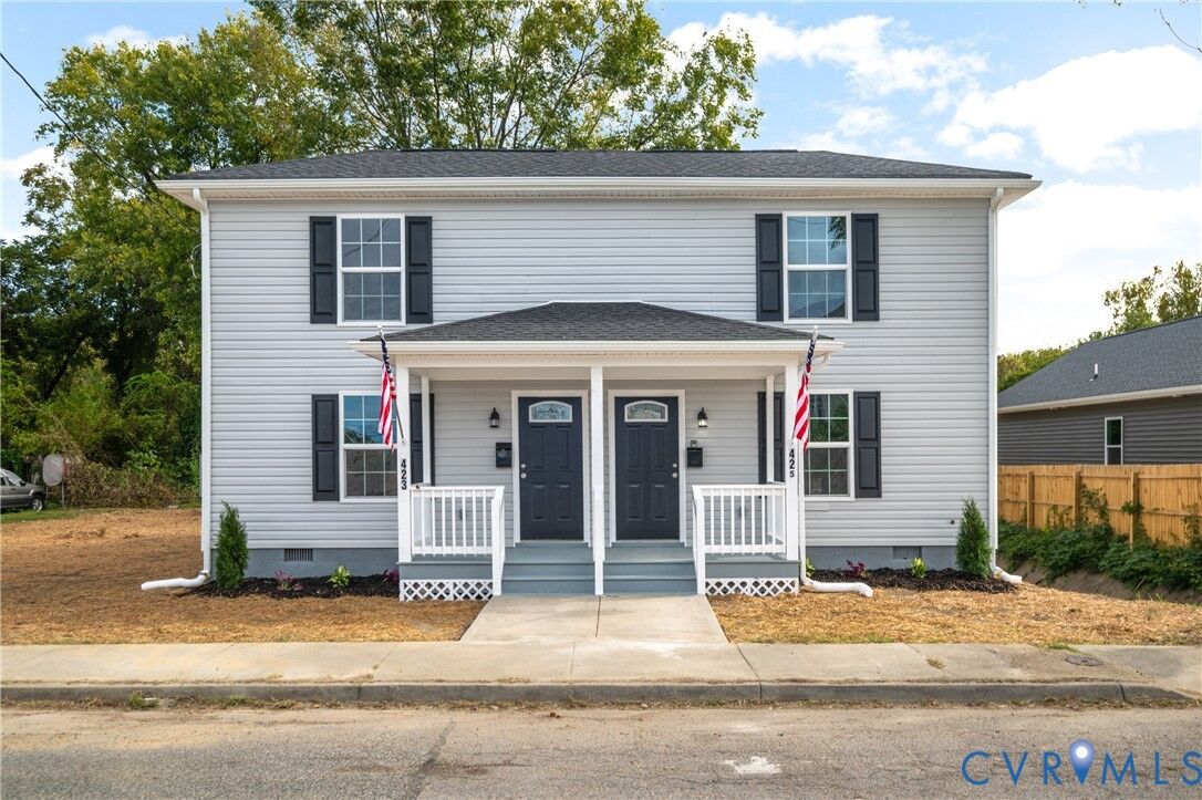 Property Photo: 423-425 Harding Street VA 23803