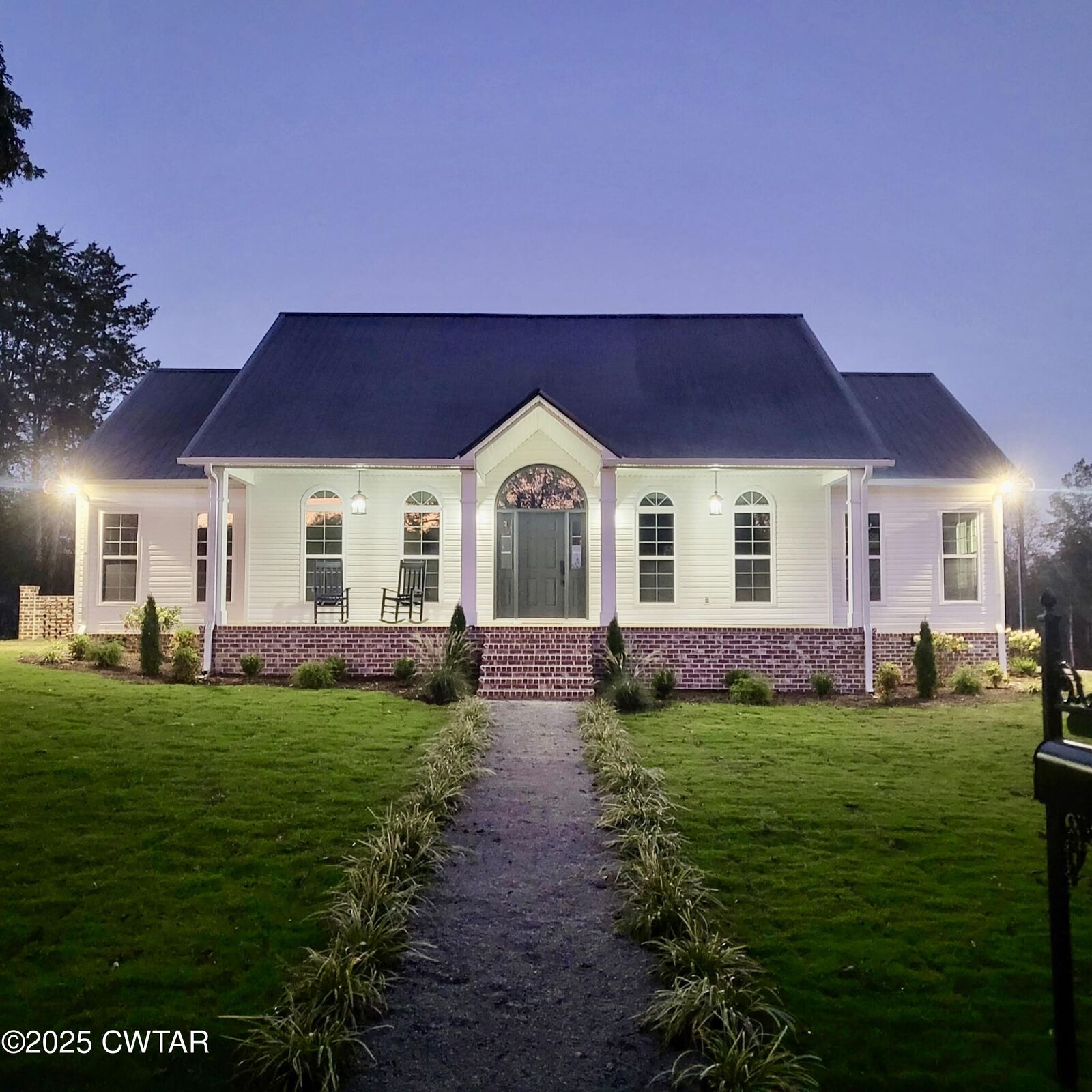 Property Photo:  215 Benson Road  TN 38368 