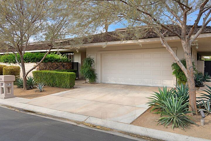 Property Photo: 26 Princeton Drive CA 92270