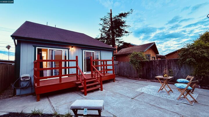 Property Photo: 1945 21st St CA 94806
