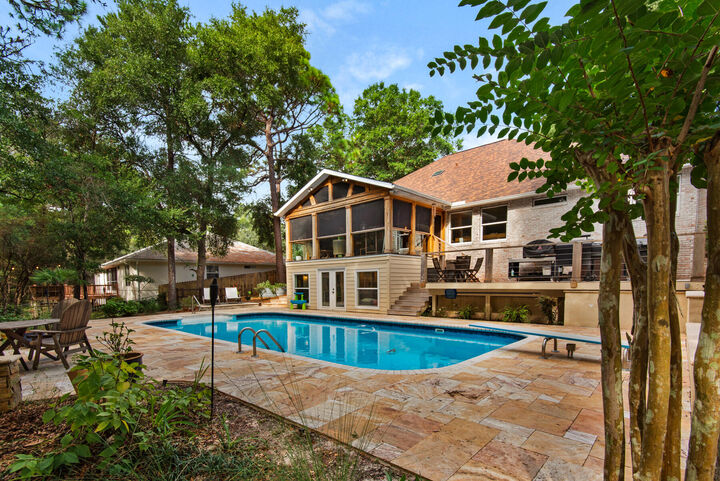 Property Photo: 2181 Chase Drive FL 32578