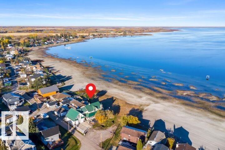 Property Photo: 5803 51 Avenue AB T0E 0A0