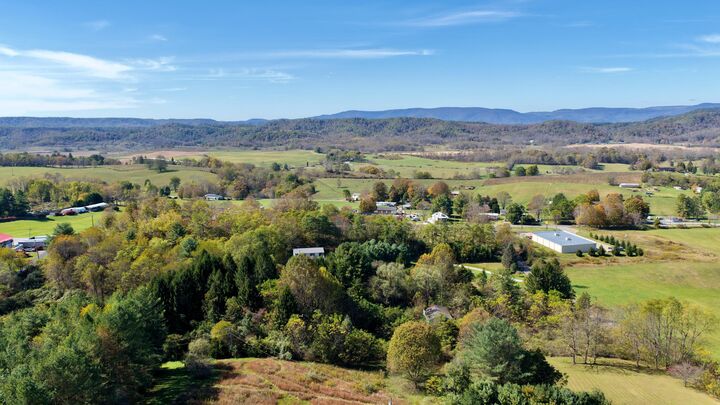Property Photo: 212 Anthony Rd WV 24938