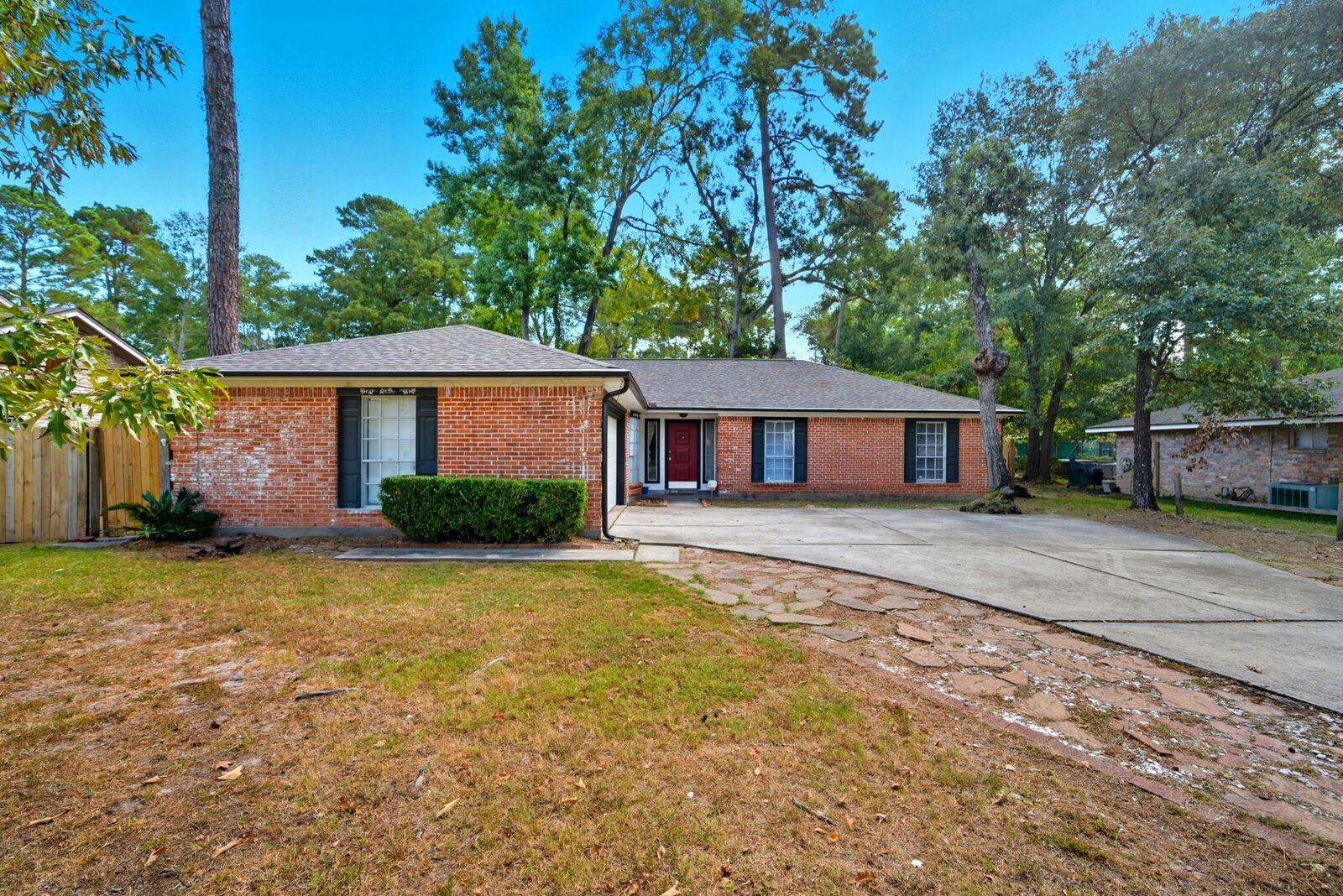 Property Photo: 24710 Glen Loch Drive TX 77380