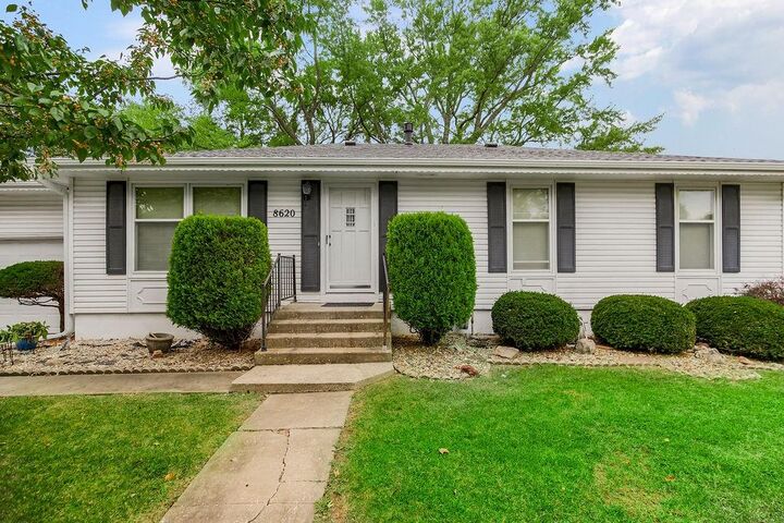Property Photo: 8620 Thorp Street KS 66018