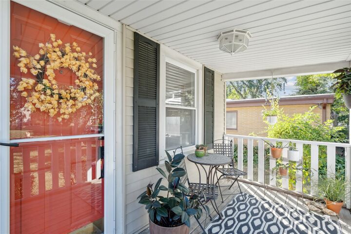 Property Photo: 1541 44th Street IA 50311