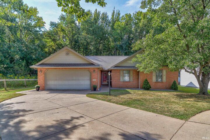 3747 Five Oaks Drive  Evansville IN 47725-7648 photo