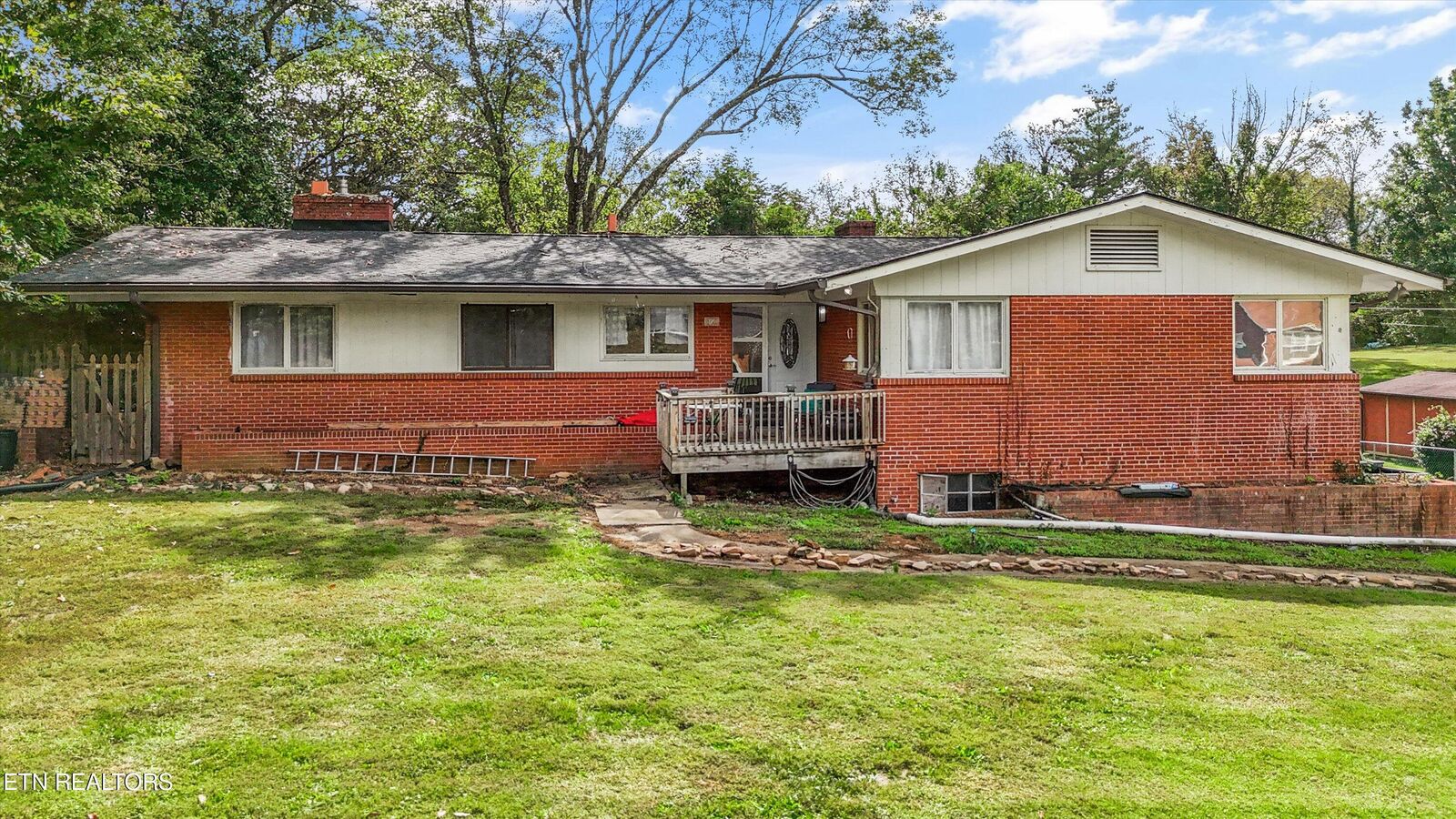 Property Photo:  106 Mayflower Drive  TN 37920 