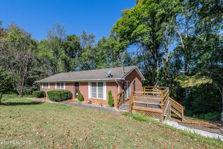 Property Photo: 214 Woodland Drive TN 37763