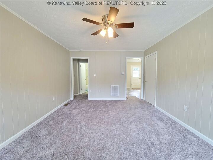 Property Photo:  1011 Kanawha Street  WV 25103