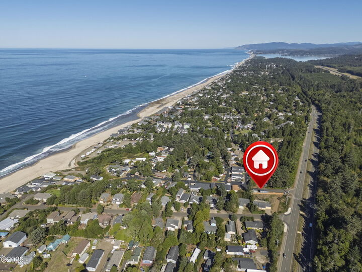 Property Photo: 4875 N Hwy 101 95 OR 97341