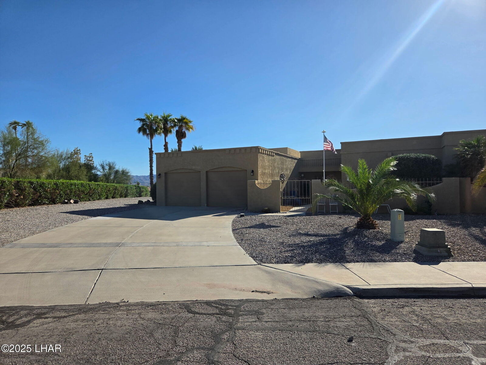 Property Photo: 2180 Snead Dr AZ 86406