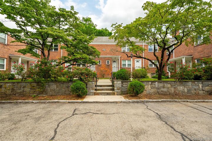 Property Photo: 24 Wappanocca Avenue I NY 10580