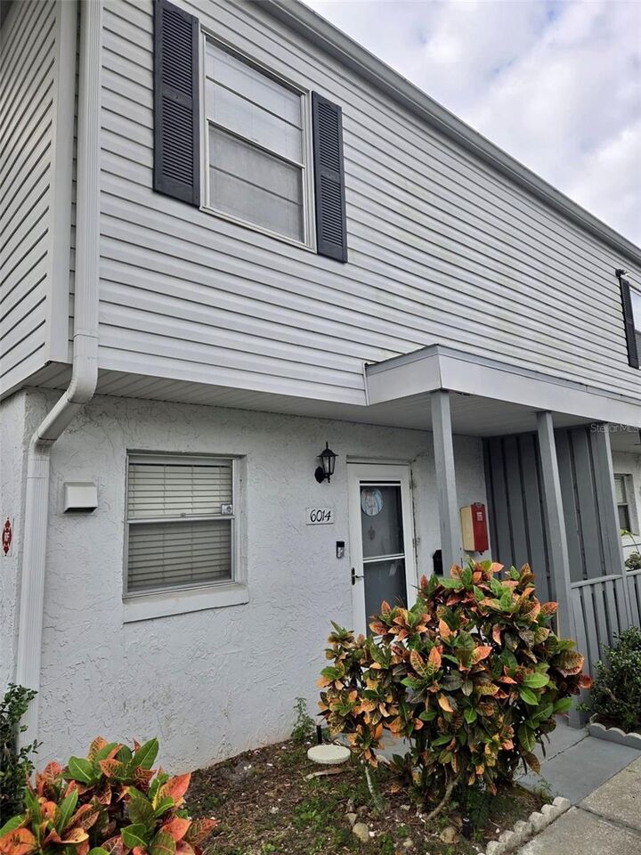 Property Photo:  6014 Amberly Court T28  FL 32822 