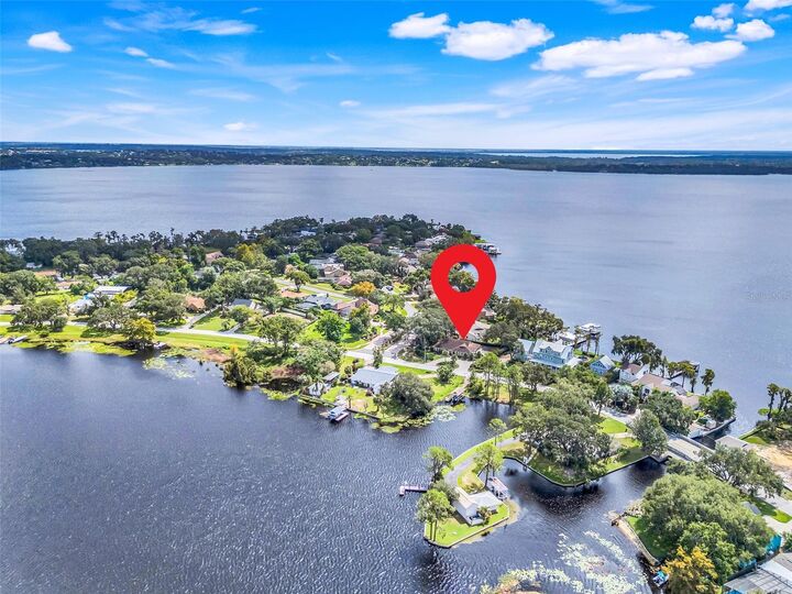 Property Photo: 721 W Lakeshore Drive FL 34711