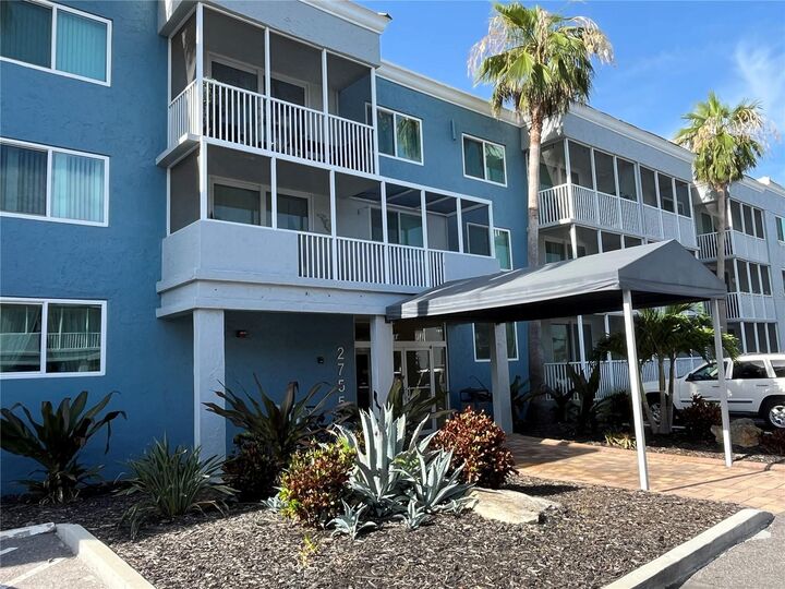 2755 Coconut Bay Lane 119 (1K)  Sarasota FL 34237 photo