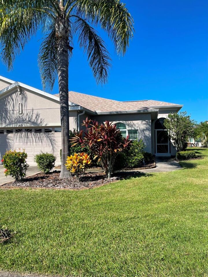 Property Photo: 2419 Richmond Greens Court FL 33573