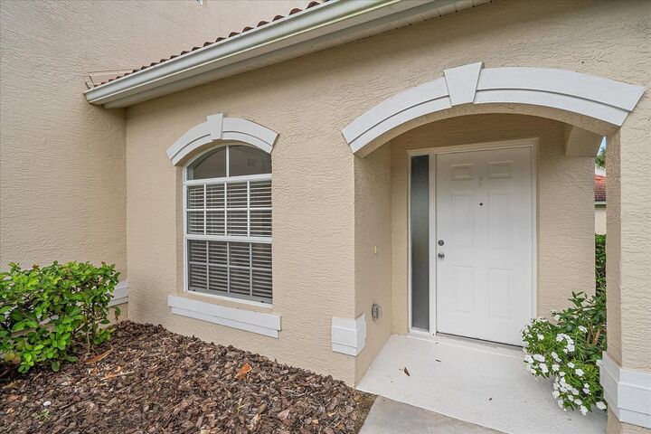 Property Photo:  7123 Cedar Hollow Circle  FL 34203 