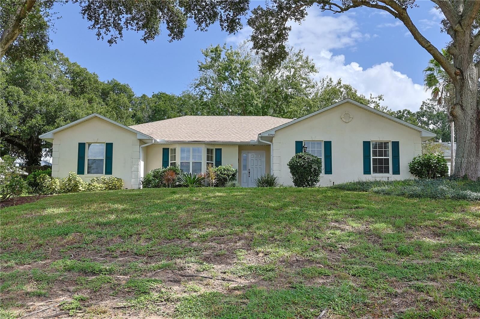 Property Photo: 33944 Highland Road FL 34788