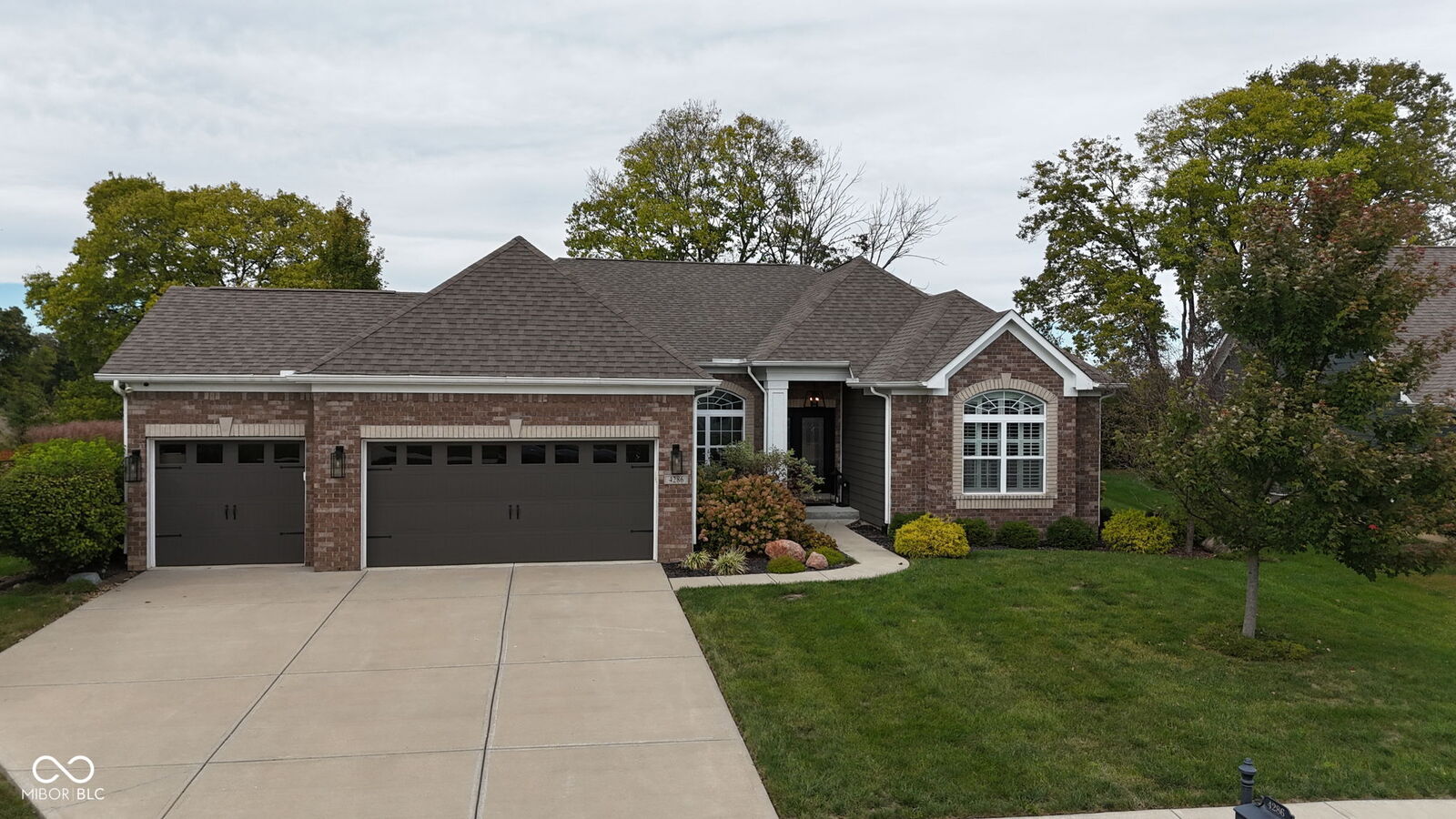 Property Photo: 4286 Backstretch Court IN 46106