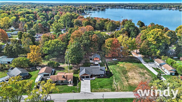 Property Photo: 4958 Forest Park Avenue MI 49098-9705