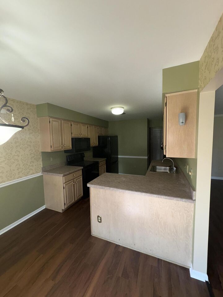 Property Photo: 37403 Stonegate Circle MI 48036