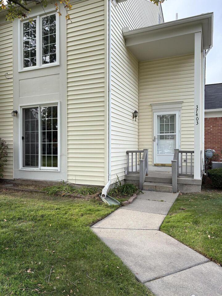 Property Photo: 37403 Stonegate Circle MI 48036