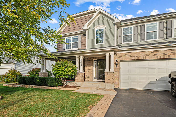 Property Photo: 1002 Hudson Drive IL 60431