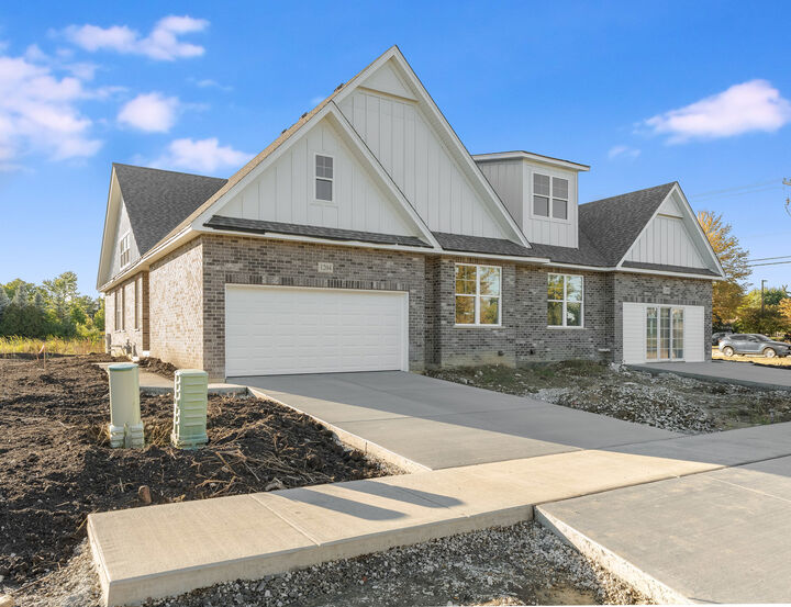 Property Photo:  1236 Prairie Lane 5-B  IL 60439 