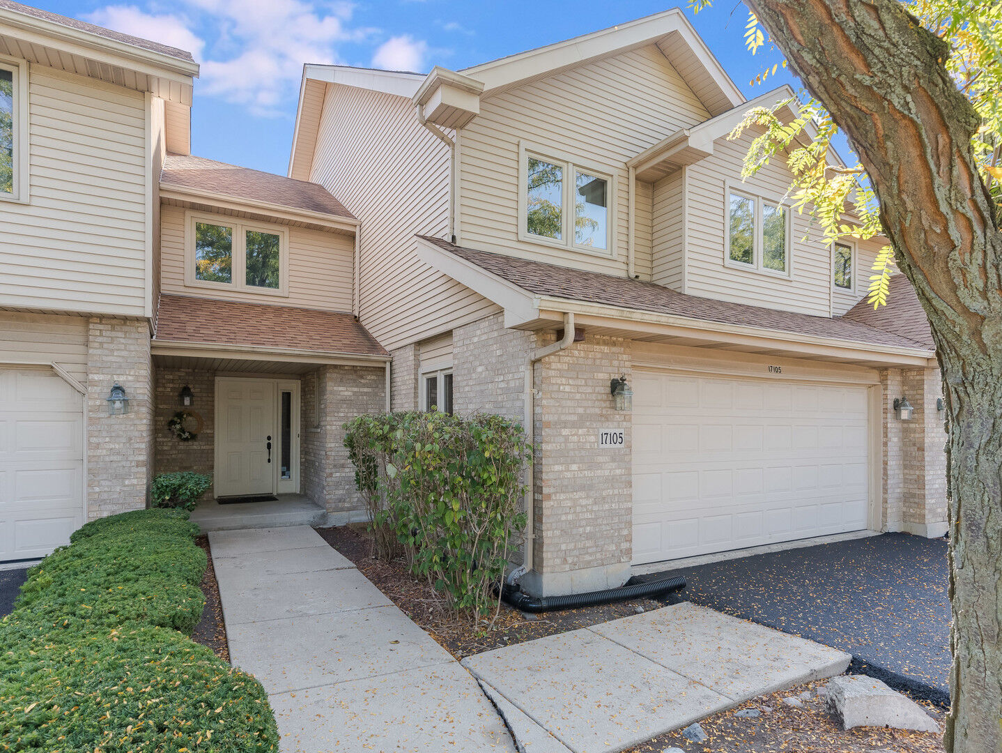 Property Photo: 17105 Rochelle Lane IL 60487