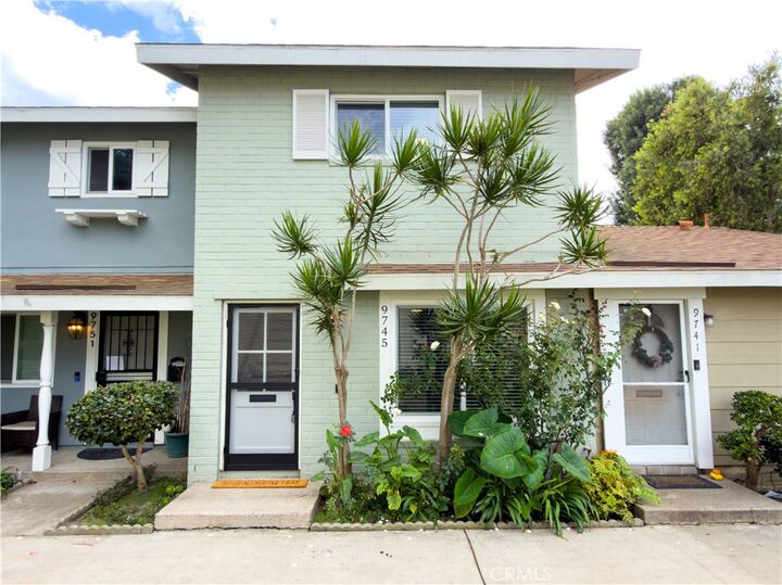 9745 Cornwall  Huntington Beach CA 92646 photo