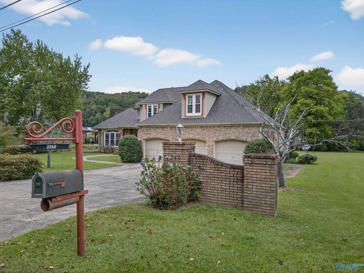 Property Photo: 3240 Bridge Point Road AL 35907