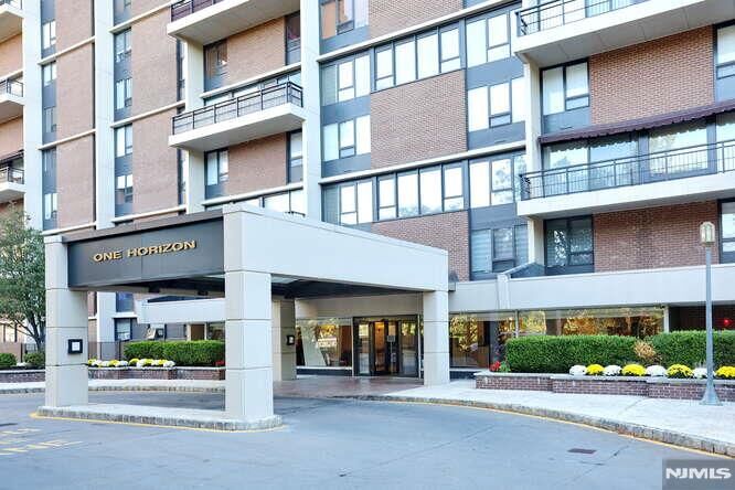 Property Photo:  1 Horizon Road 1426  NJ 07024 