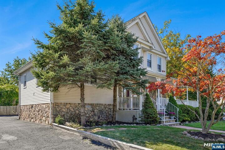 Property Photo:  418 Closter Dock Road  NJ 07624 