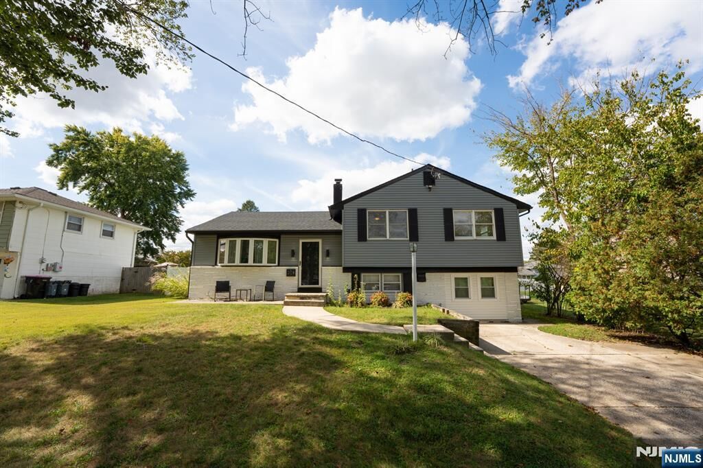 Property Photo:  20 Tilford Road  NJ OTHER